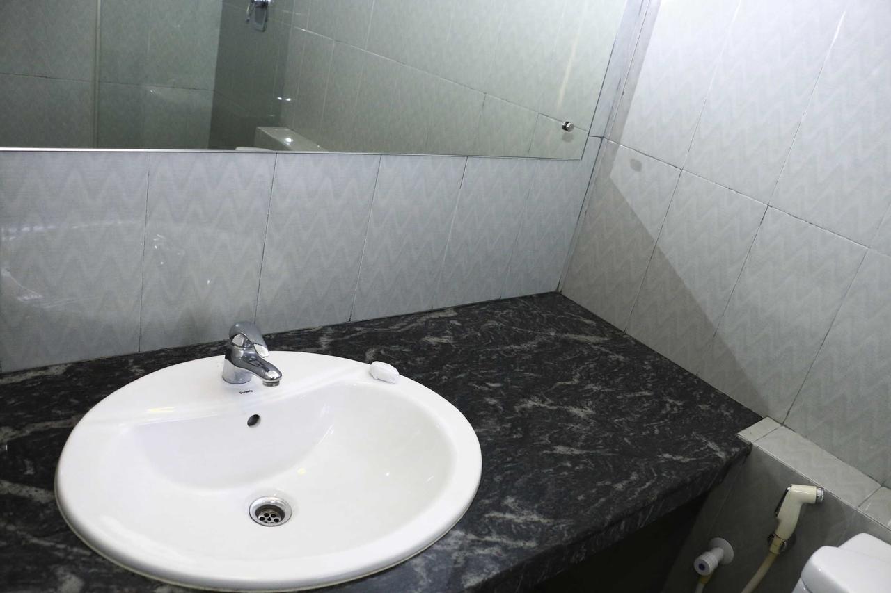 Hotel Sunshine Коломбо Экстерьер фото