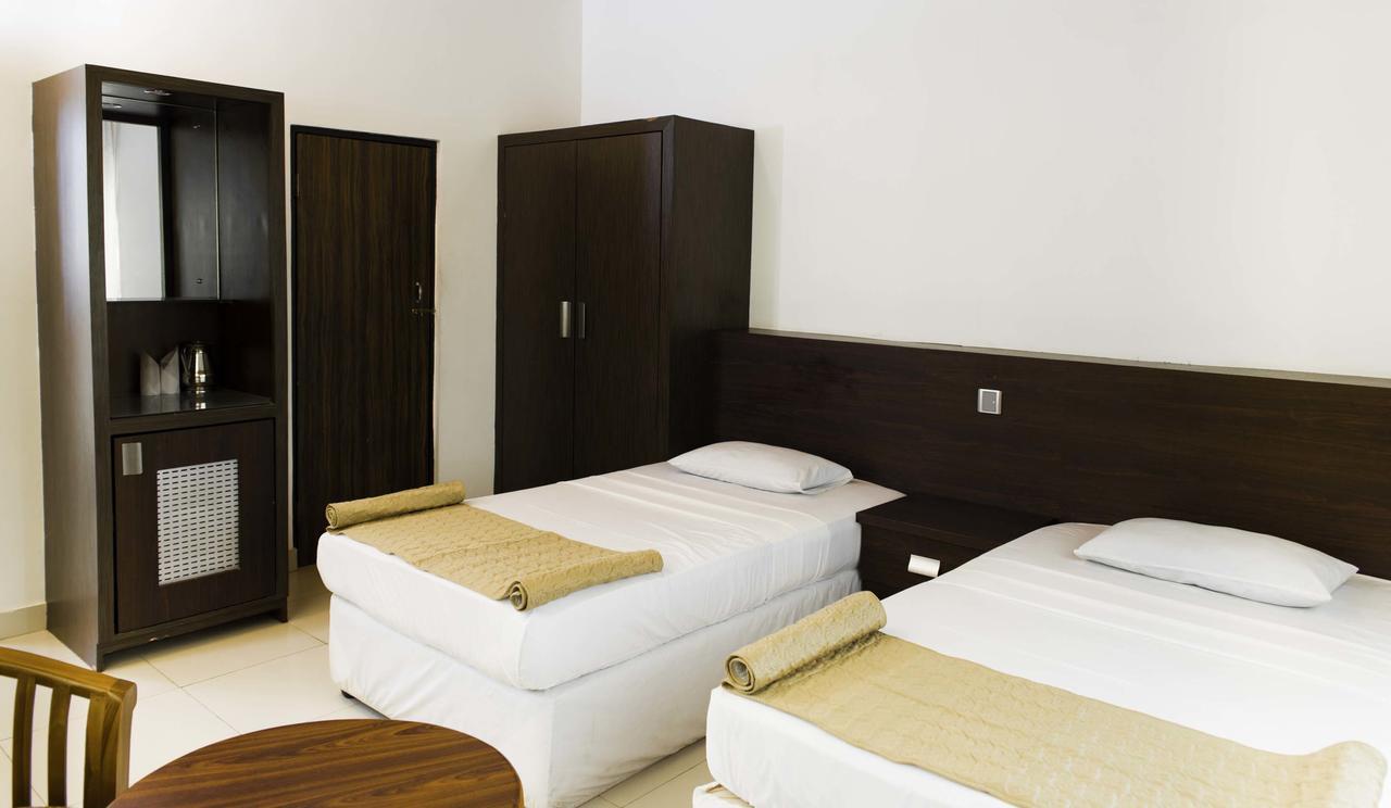 Hotel Sunshine Коломбо Экстерьер фото