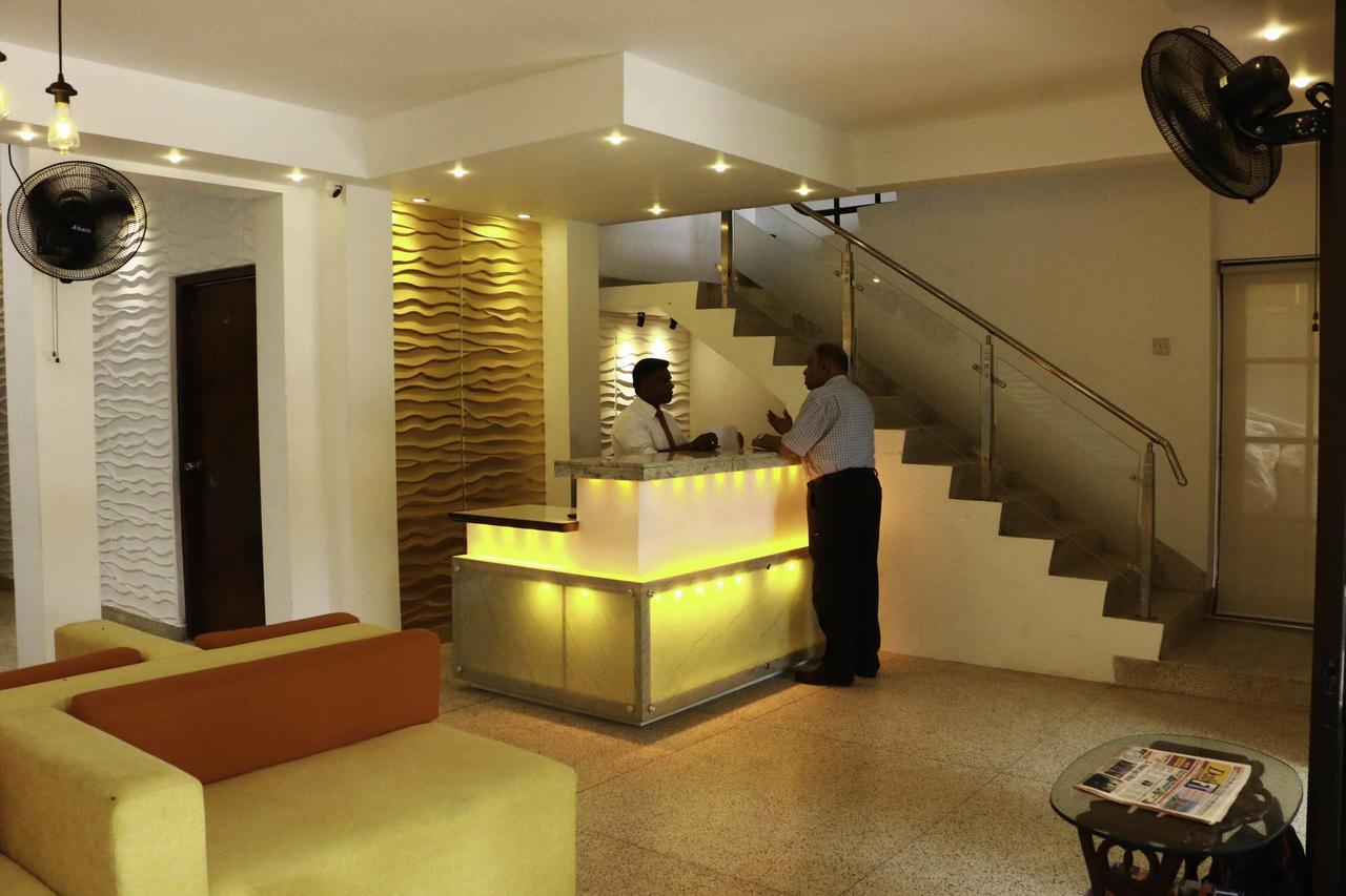 Hotel Sunshine Коломбо Экстерьер фото
